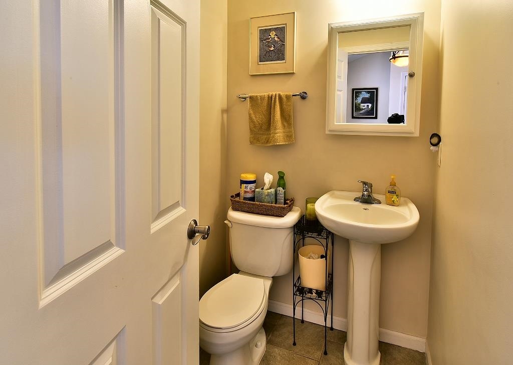 4669 Barnes Road Traverse City, MI 49684 - Photo 9 of 20 1897600-8.JPG