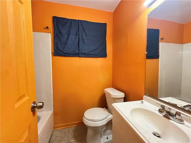 $950 | 519 Hamilton Street, Unit 5, Gretna, LA 70053