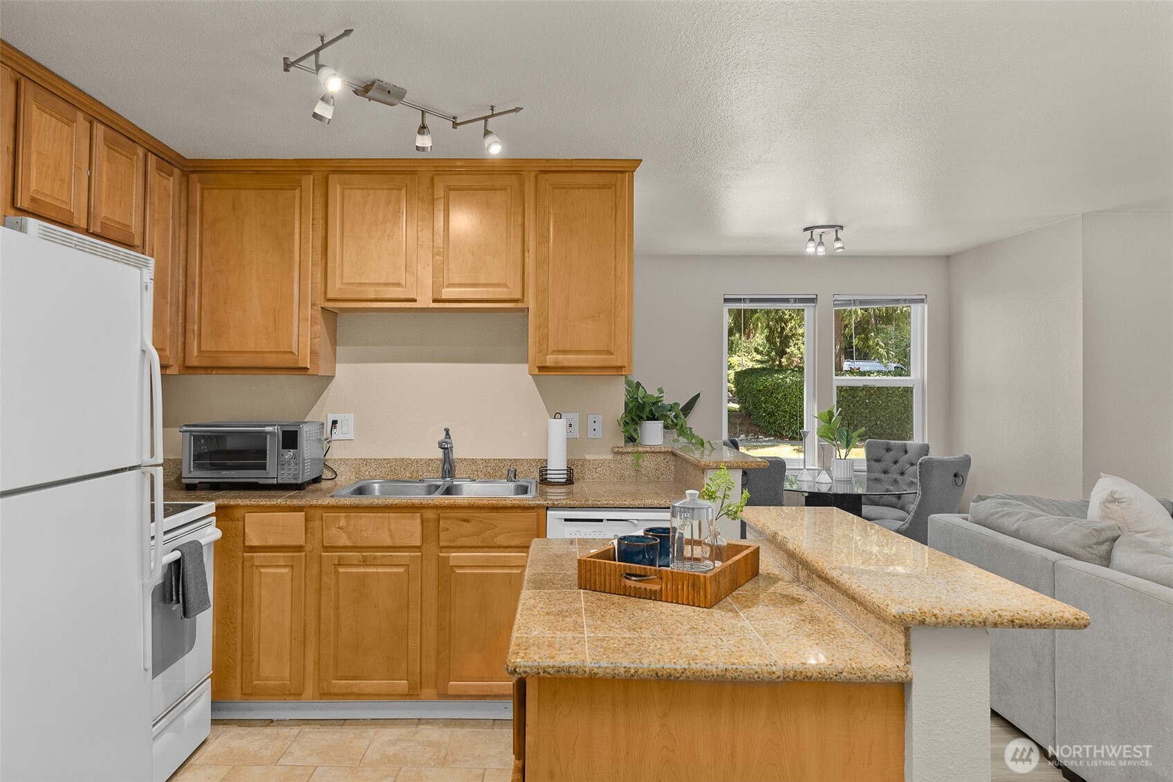 20318 Bothell Everett Highway, Unit A101 Bothell, WA 98012 - Photo 6 of 16