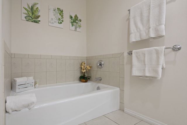 $880,000 | 69-555 Waikoloa Beach Drive, Unit 2206, Waikoloa, HI 96738