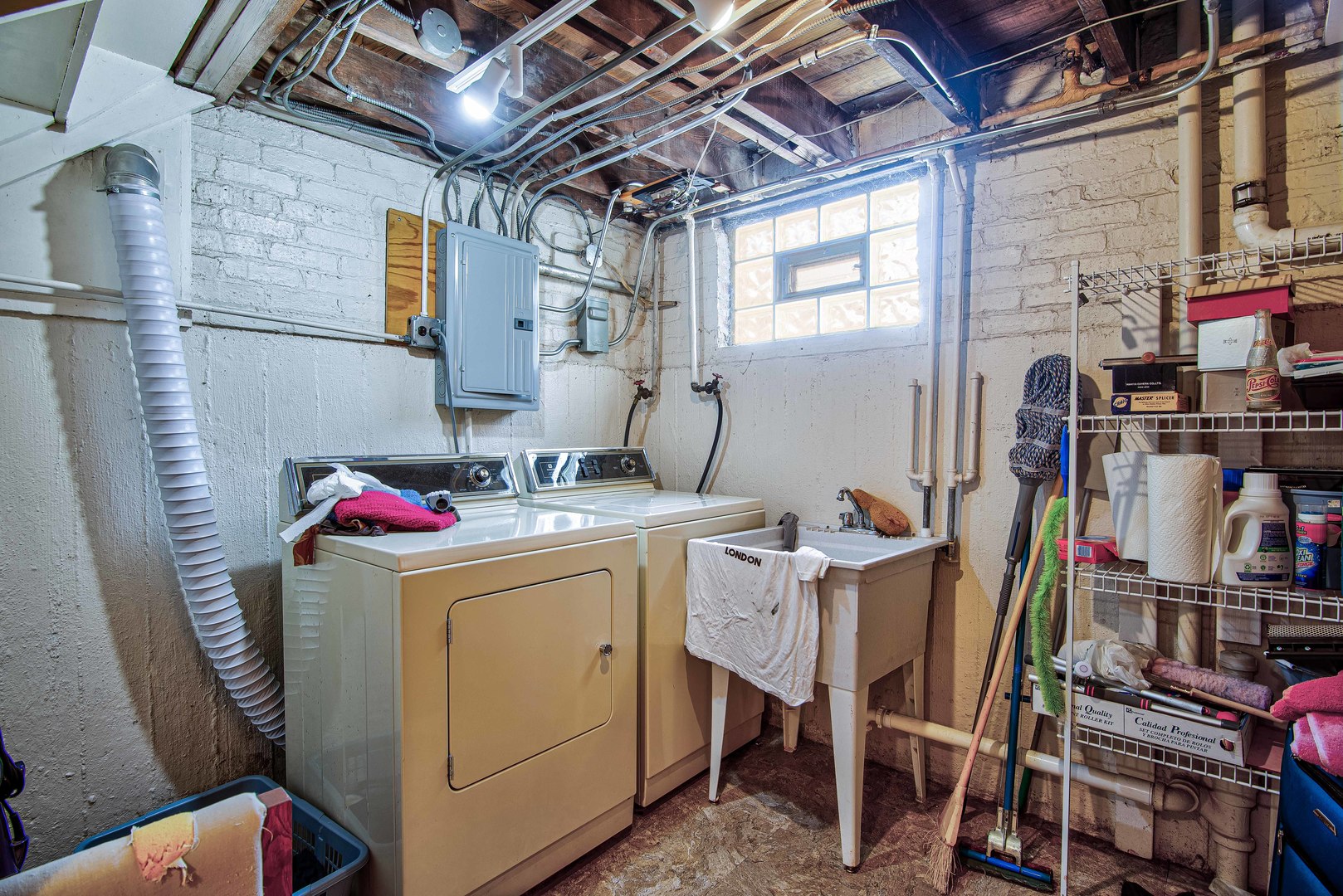 2441 Clarke Street River Grove, IL 60171 - Photo 17 of 25 a utility room with dryer and washer
