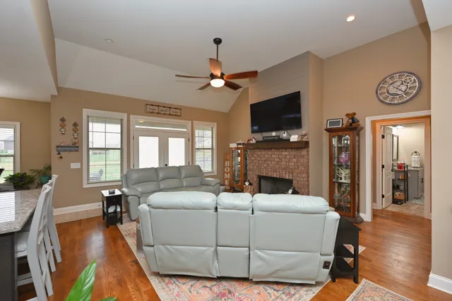 $534,900 | 727 North Russell Street, Portland, TN 37148