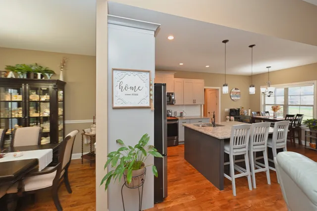 $534,900 | 727 North Russell Street, Portland, TN 37148