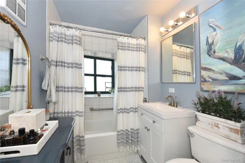 $499,999 | 70 South Main Street, Unit 307PH, Freeport, NY 11520