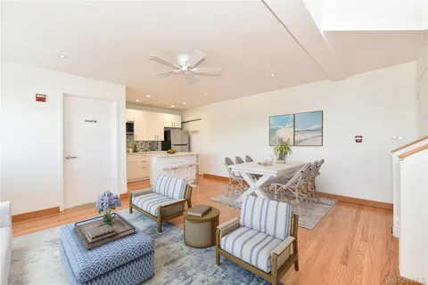 $499,999 | 70 South Main Street, Unit 307PH, Freeport, NY 11520