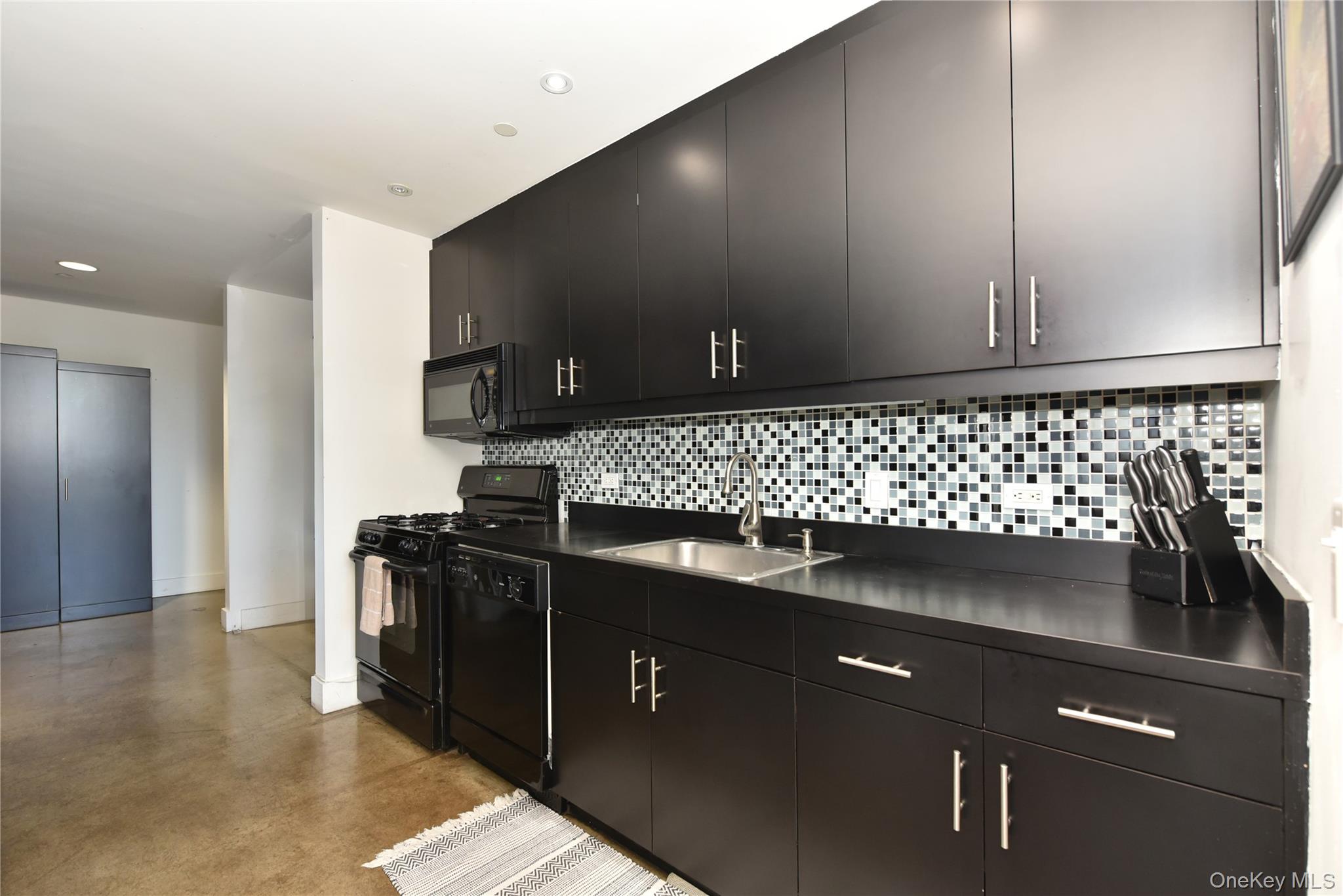 70 South Main Street, Unit 307PH Freeport, NY 11520 - Photo 9 of 26