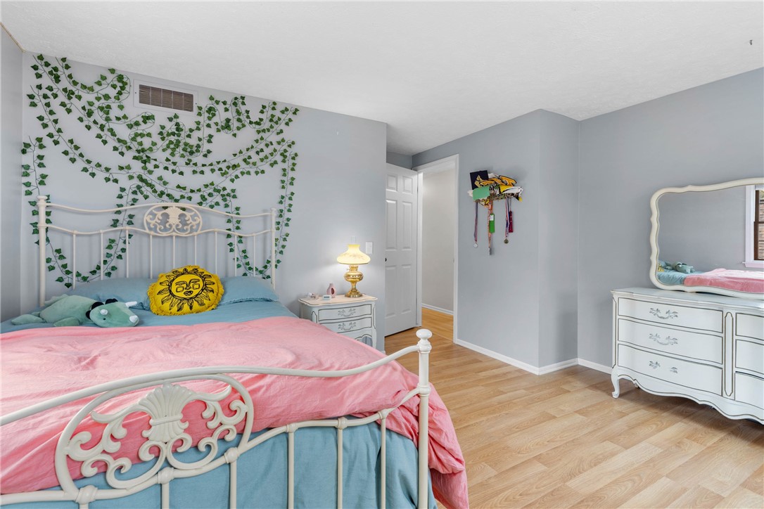 385 Basket Road Webster, NY 14580 - Photo 19 of 37 Bedroom #2