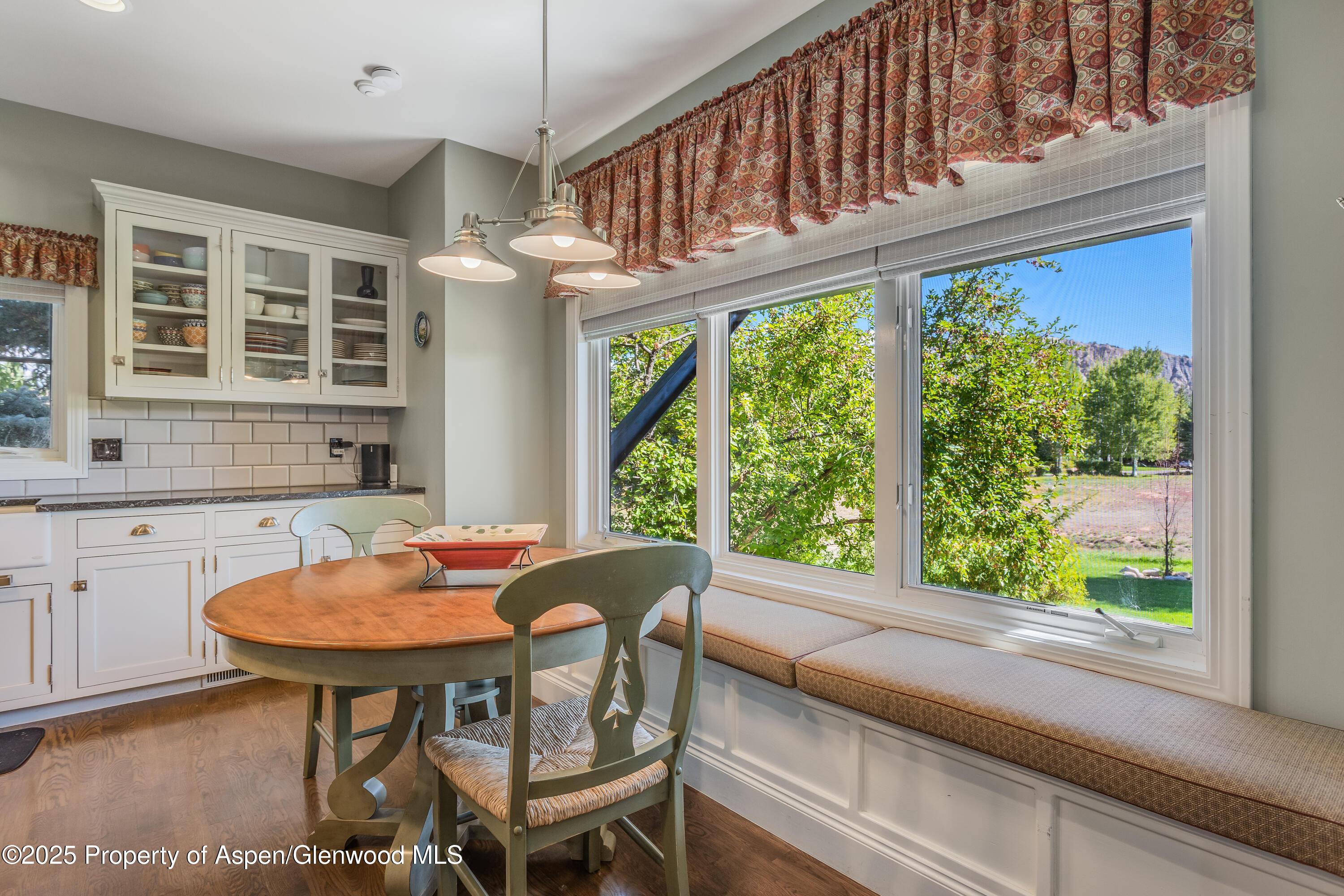 42 Midland Loop Carbondale, CO 81623 - Photo 20 of 51 42 Midland loop - kitchen1
