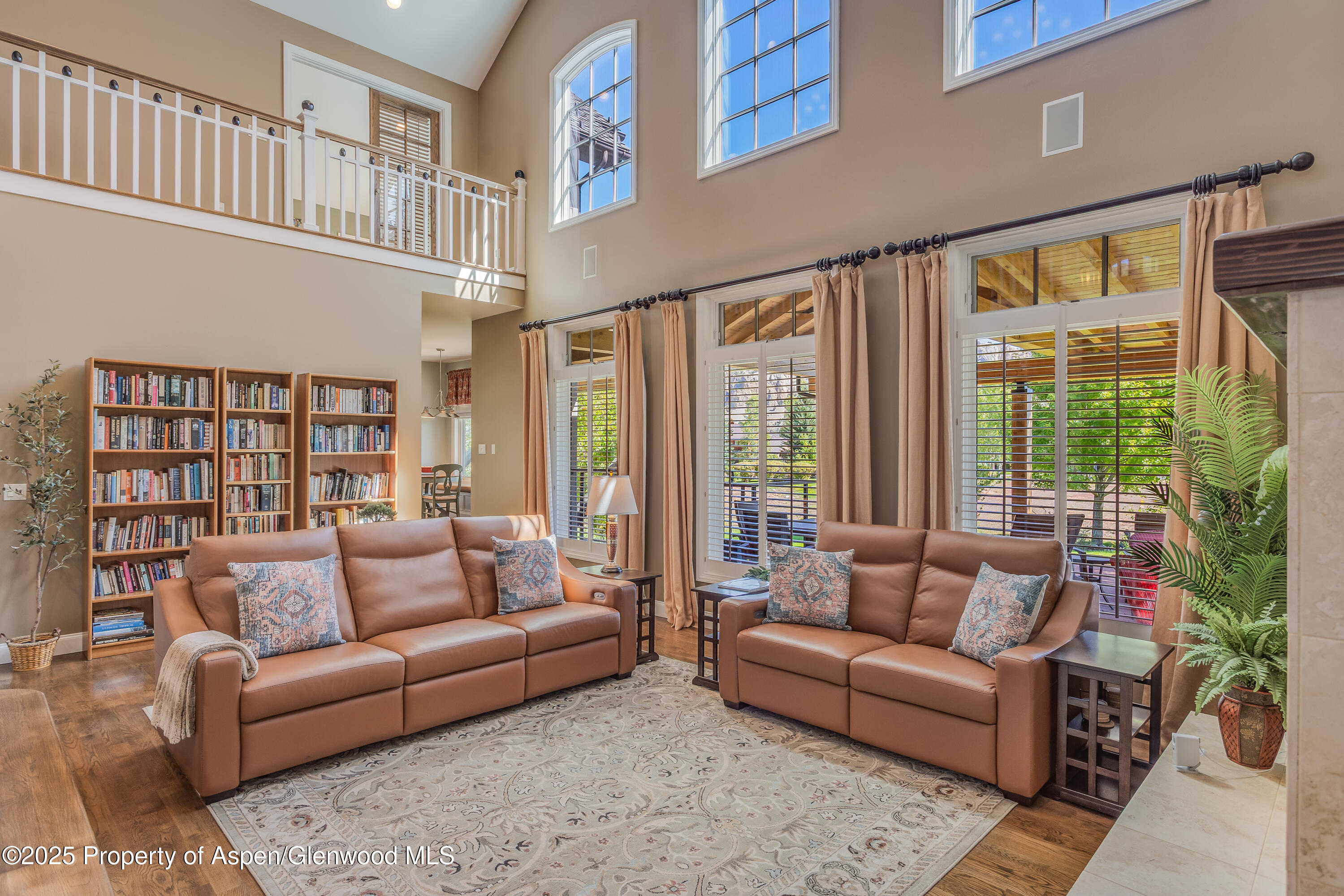 42 Midland Loop Carbondale, CO 81623 - Photo 22 of 51 42 Midland loop - livingroom4