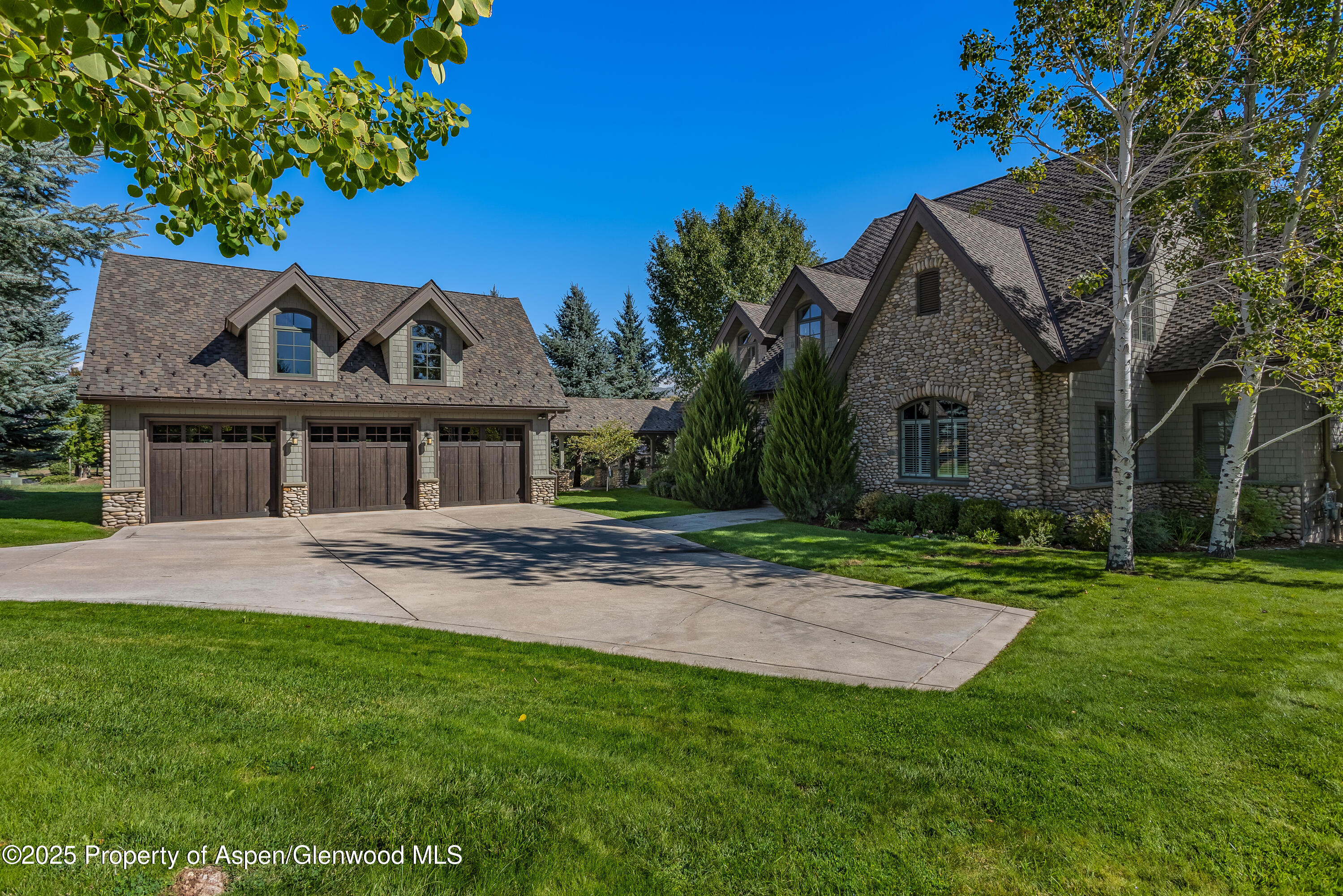 42 Midland Loop Carbondale, CO 81623 - Photo 3 of 51 42 Midland loop - exterior front4