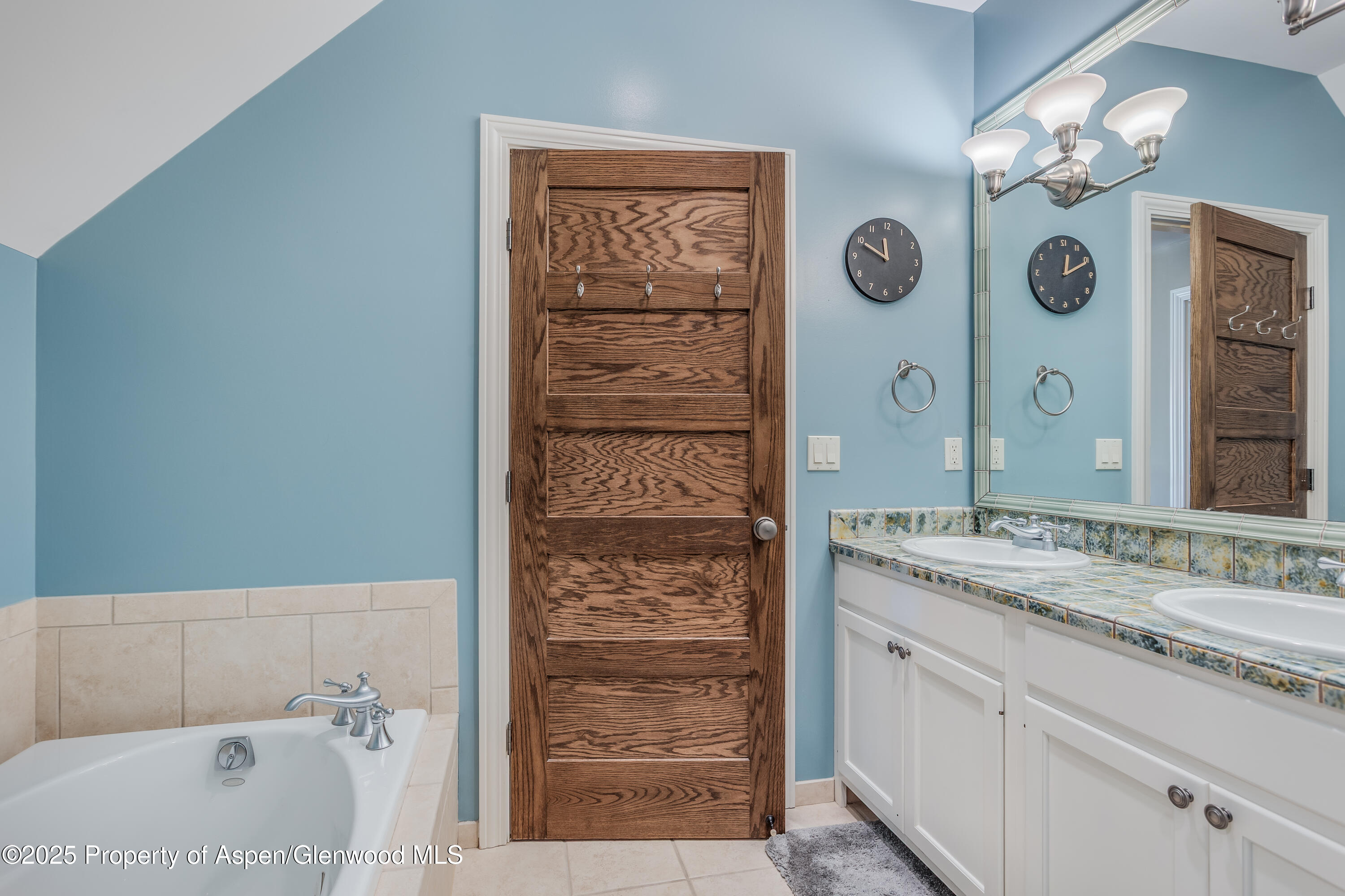 42 Midland Loop Carbondale, CO 81623 - Photo 46 of 51 42 Midland loop - 3rd bath2