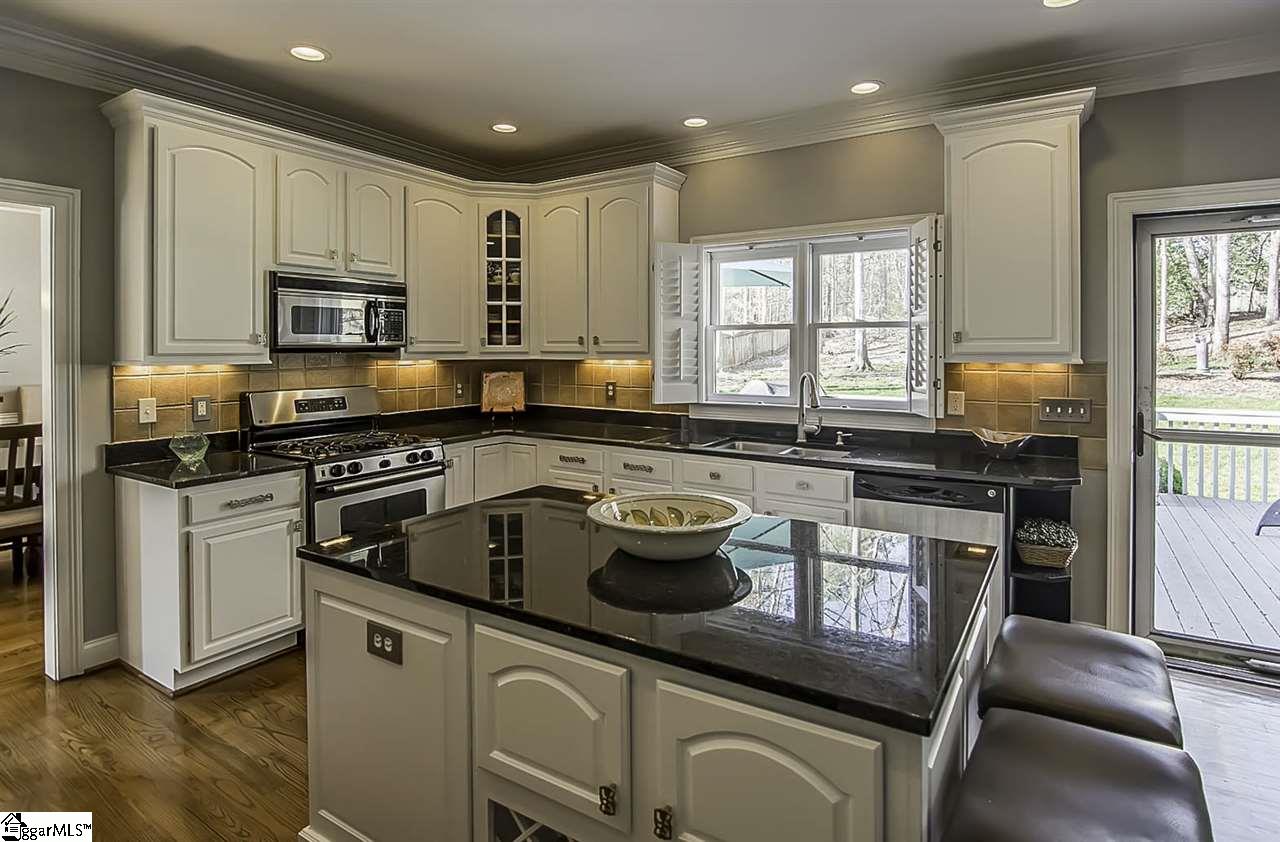112 Legends Way Simpsonville, SC 29681 - Photo 13 of 36 Gallery Image 13