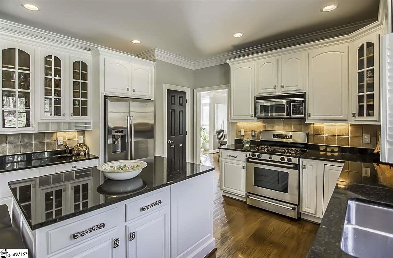 112 Legends Way Simpsonville, SC 29681 - Photo 3 of 36 Gallery Image 3
