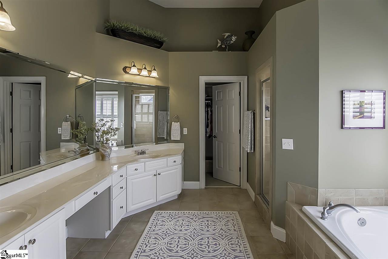 112 Legends Way Simpsonville, SC 29681 - Photo 24 of 36 Gallery Image 24