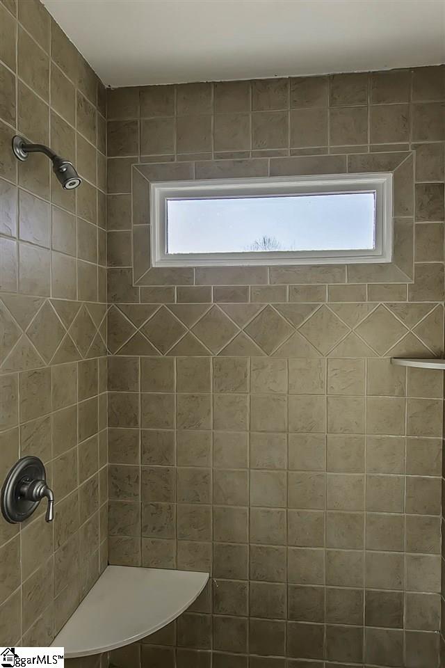 112 Legends Way Simpsonville, SC 29681 - Photo 26 of 36 Gallery Image 26