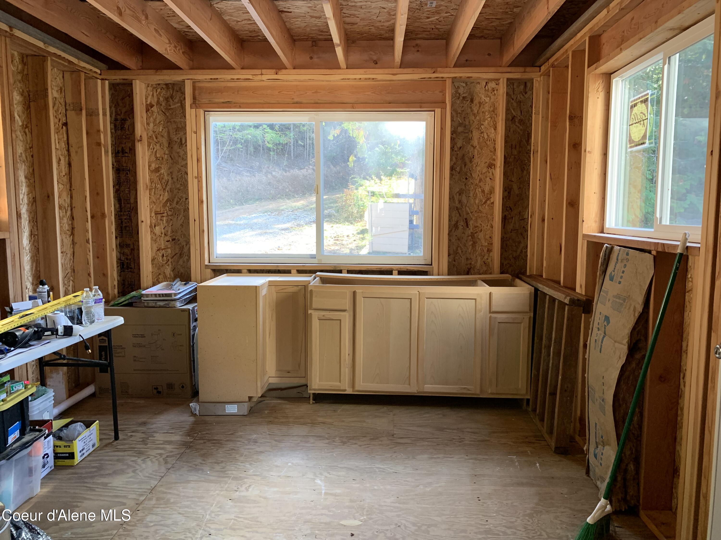 625 East Fork French Gulch Road Pinehurst, ID 83850 - Photo 20 of 29 INSIDE View