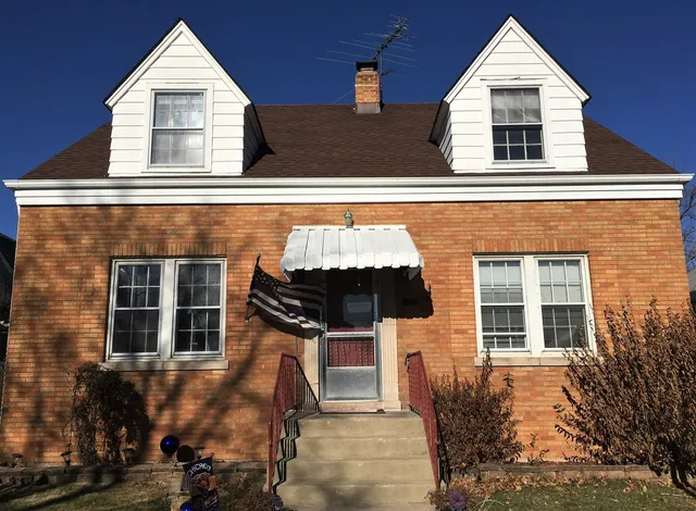 $2,000 | 6550 West Ebinger Drive, Unit 2, Niles, IL 60714