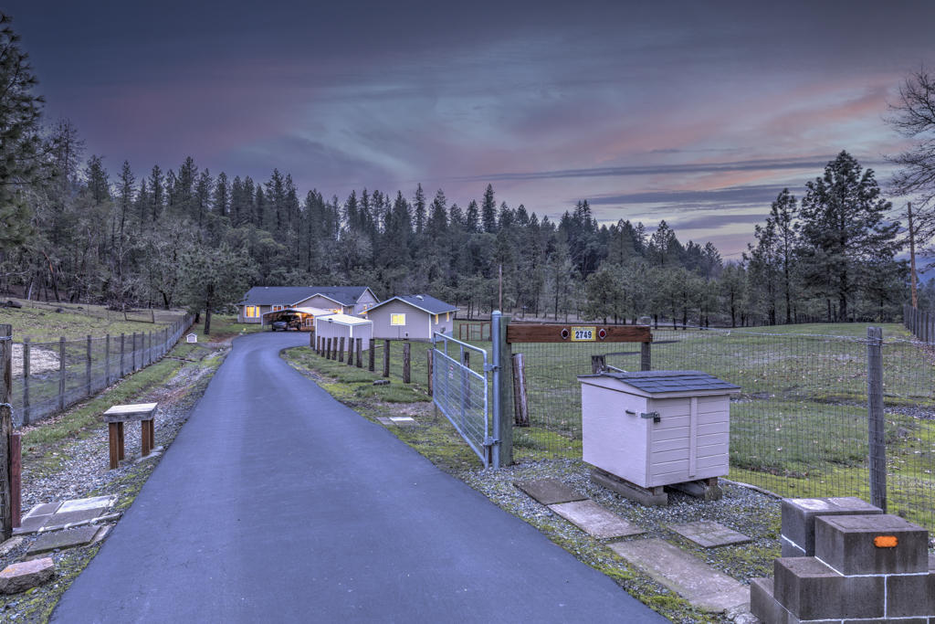 2749 Robertson Bridge Road Grants Pass, OR 97526 - Photo 1 of 59 Twilight @2749Robertson Bridge Rd.