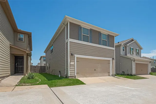 $259,900 | 19229 Gunther Springs Court, Houston, TX 77073