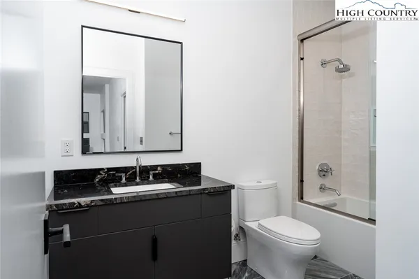 $3,300,000 | 477 Laurel Lane, Blowing Rock, NC 28605