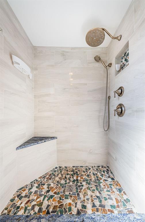 4723 114th Street North Madeira Beach, FL 33708 - Photo 26 of 41 a bathroom with a shower