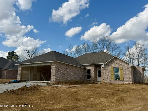$305,999 | 554 Patrick Farms Drive, Pearl, MS 39208