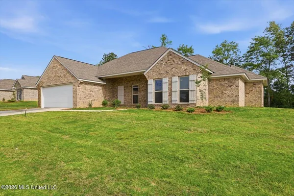 $305,999 | 554 Patrick Farms Drive, Pearl, MS 39208