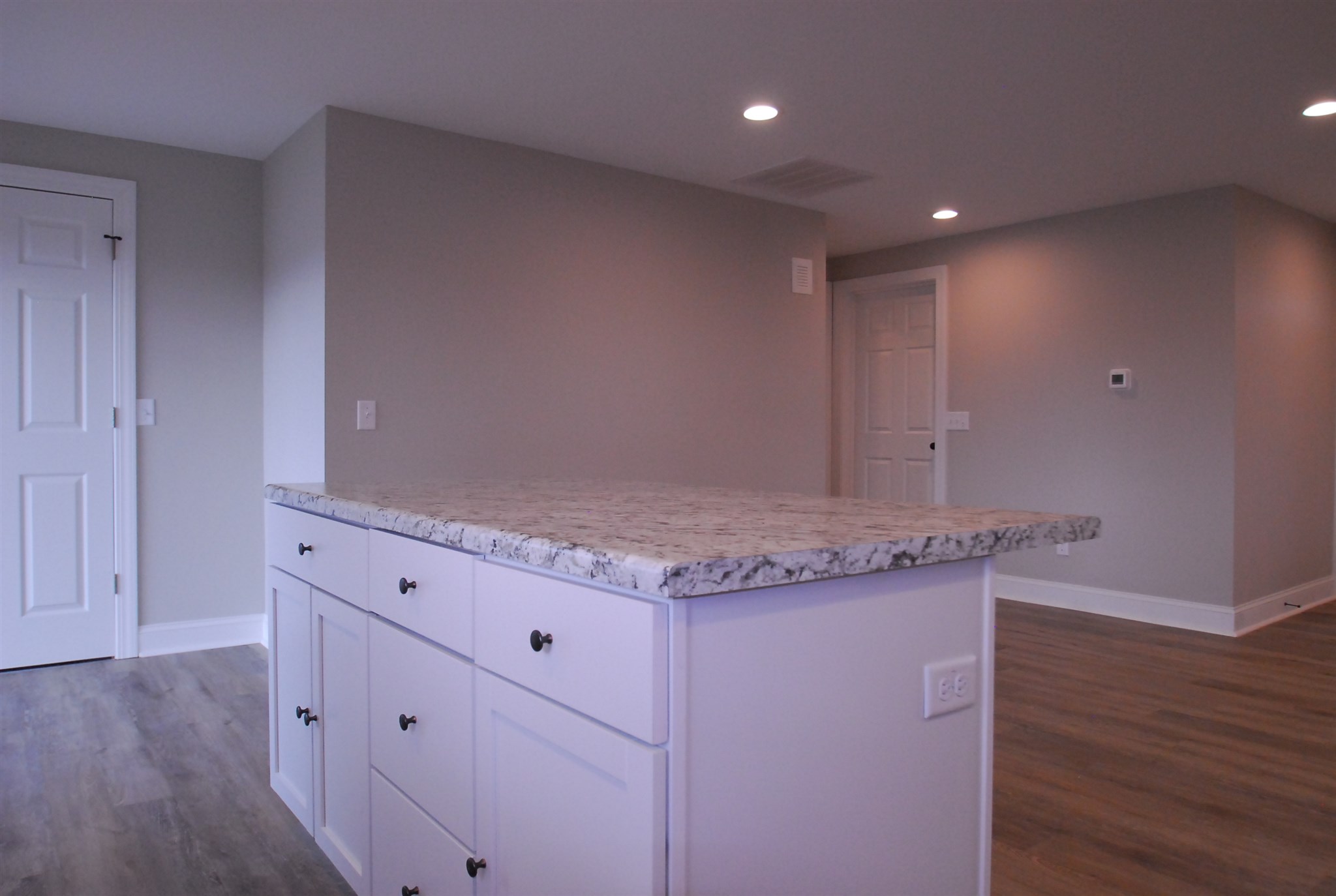 4833 West Dupont Road Fort Wayne, IN 46818 - Photo 6 of 15 Gallery Image 6