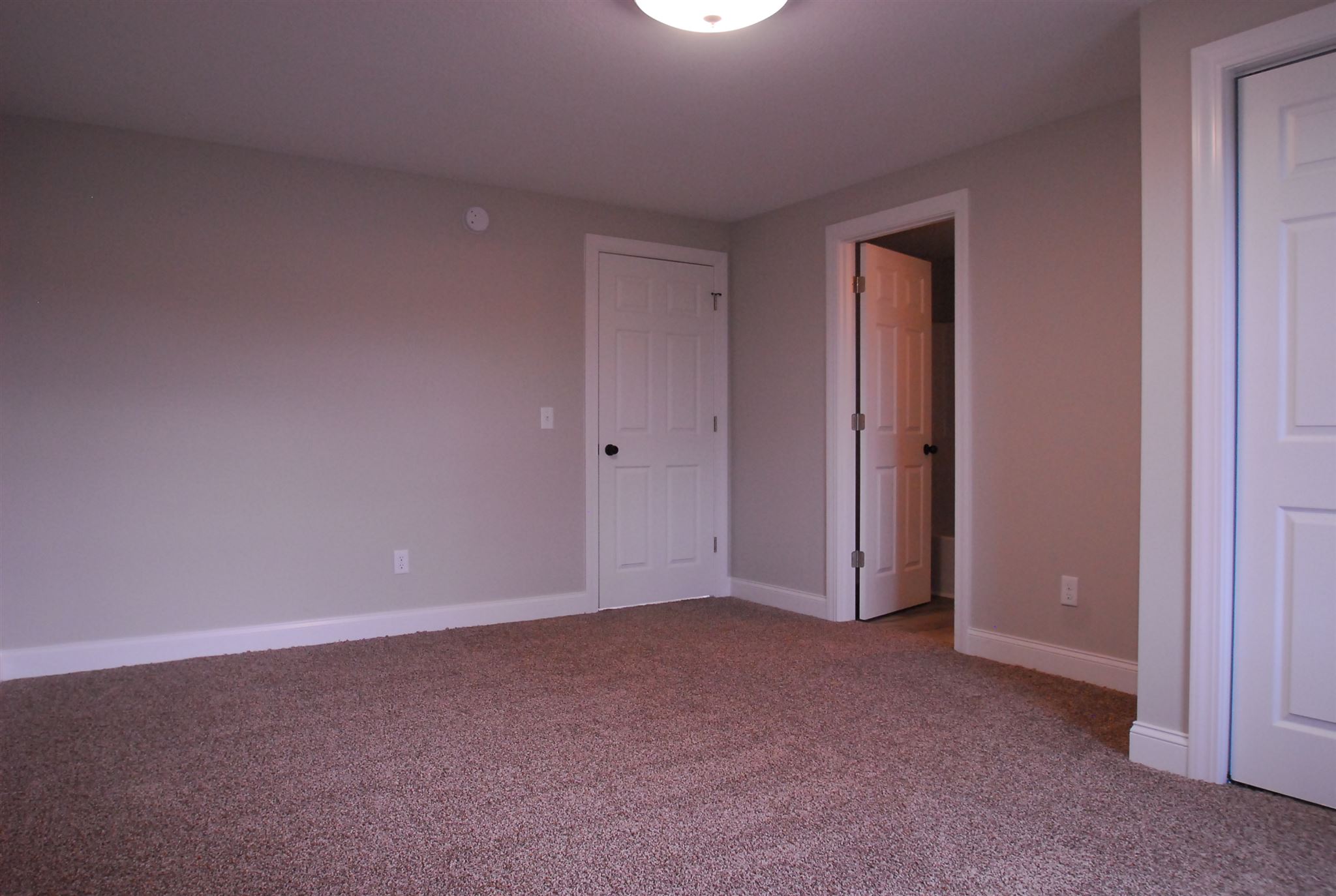 4833 West Dupont Road Fort Wayne, IN 46818 - Photo 7 of 15 Gallery Image 7