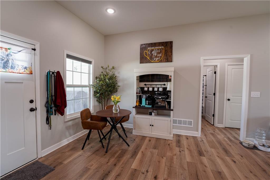 73 Southeast 451st Road Warrensburg, MO 64093 - Photo 6 of 28