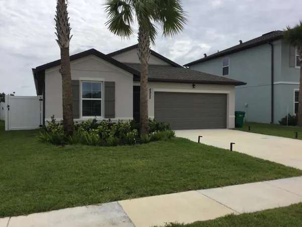 $2,800 | 4955 Armina Place, Fort Pierce, FL 34951