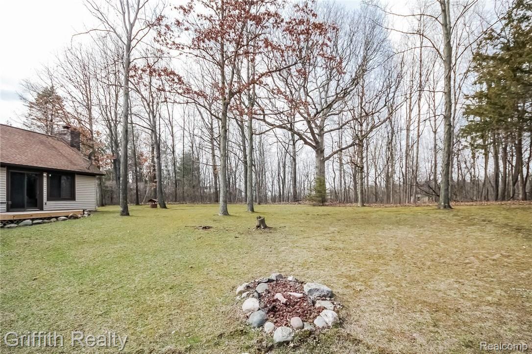 7304 North Latson Road Howell, MI 48855 - Photo 27 of 38 060-Rear_View-2601785-medium.jpg