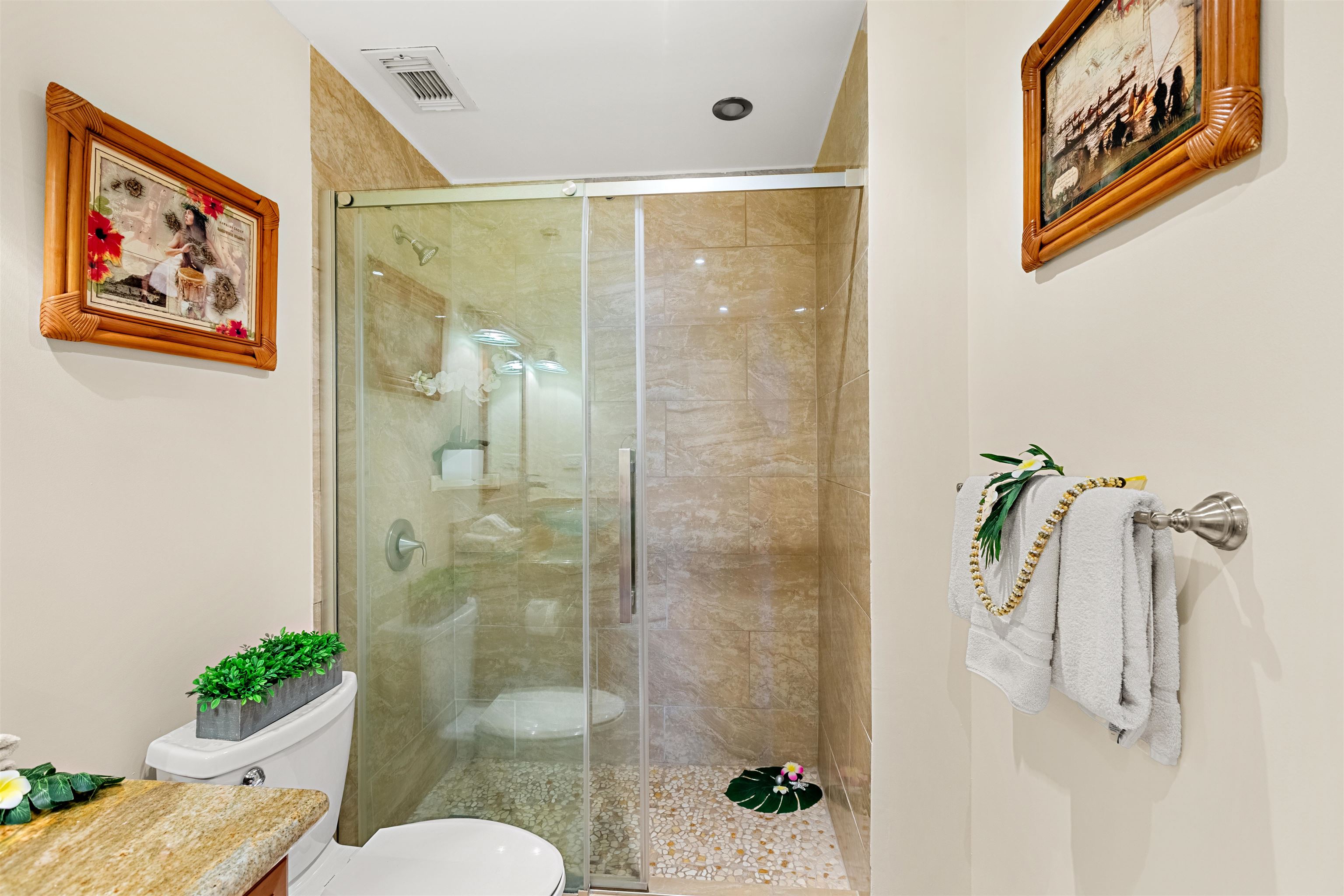 475 Front Street, Unit 635 Lahaina, HI 96761 - Photo 22 of 23 a bathroom with a shower and toilet