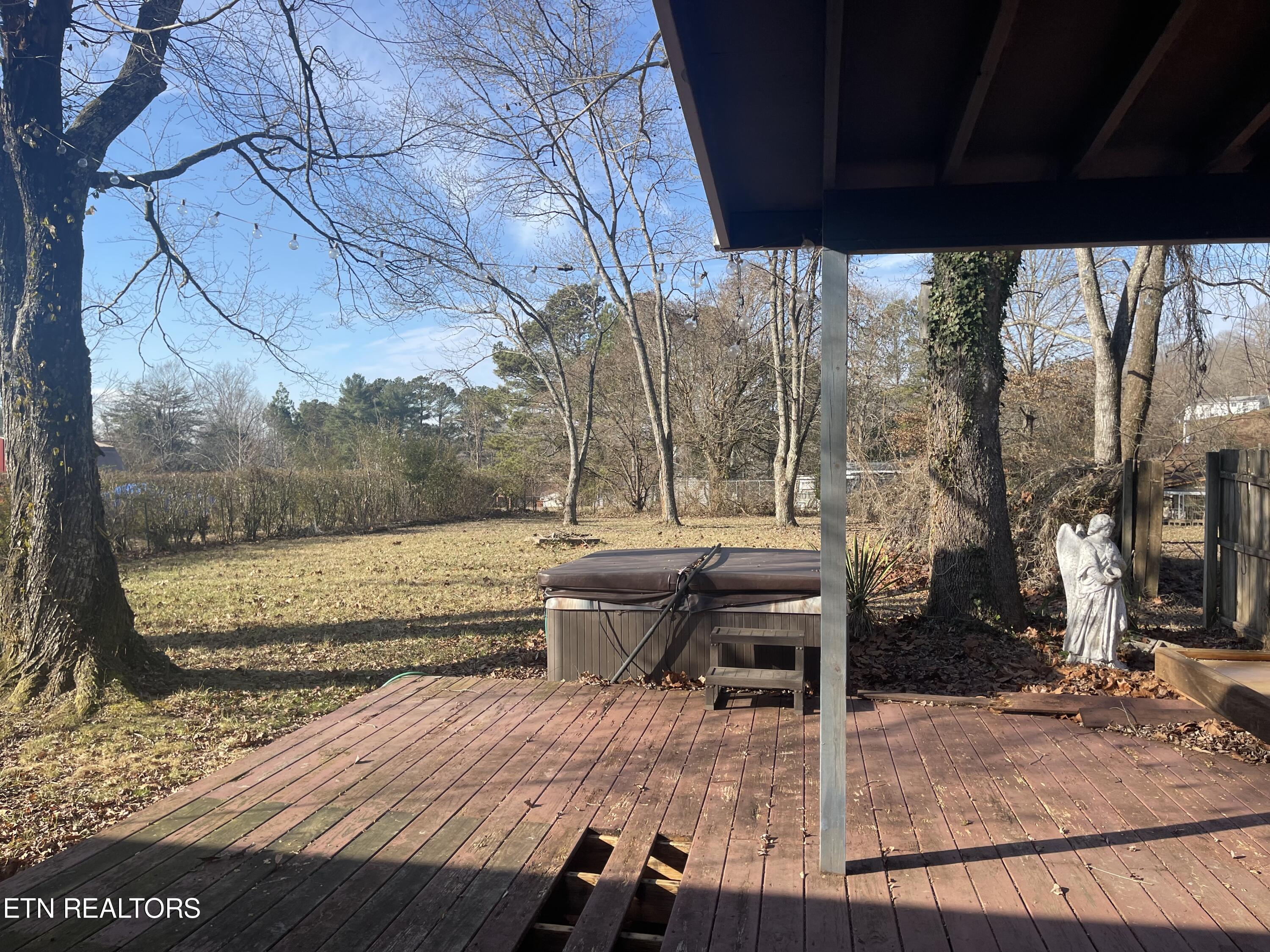 108 South Seneca Road Oak Ridge, TN 37830 - Photo 5 of 18 IMG_8598