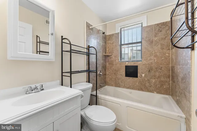 $375,000 | 315 Evarts Street Northeast, Unit T6, Washington, DC 20002