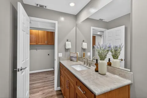 $525,000 | 1115 Meadow Gate Drive, Roseville, CA 95661