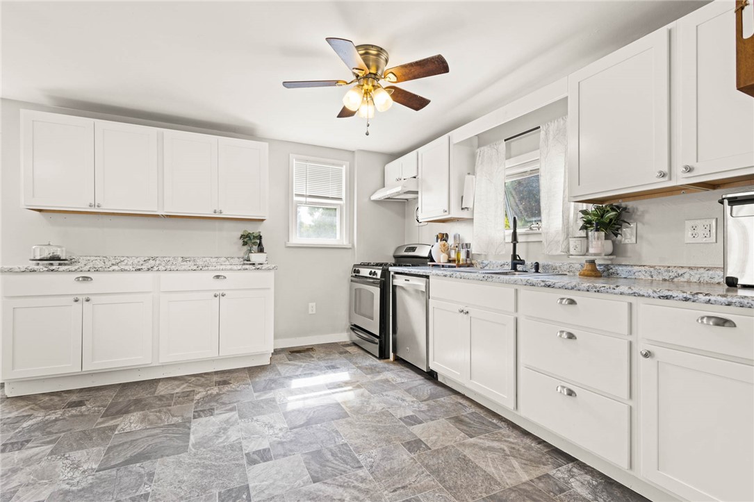 70 Murray Street Mount Morris, NY 14510 - Photo 13 of 31