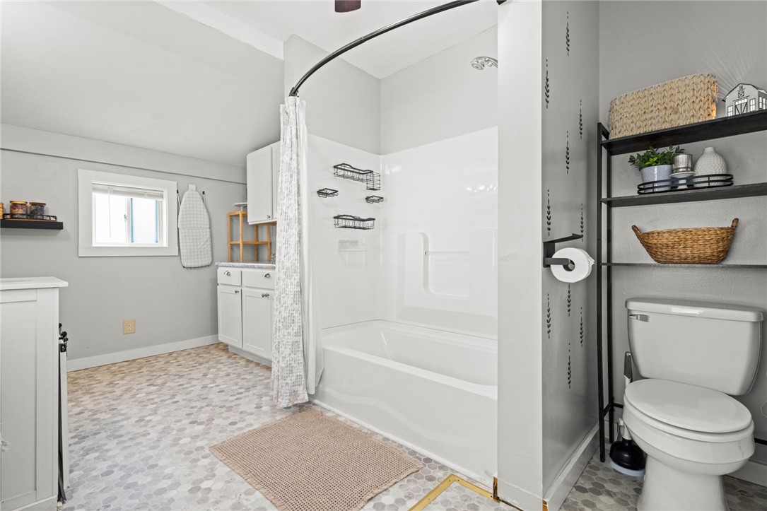 70 Murray Street Mount Morris, NY 14510 - Photo 3 of 31