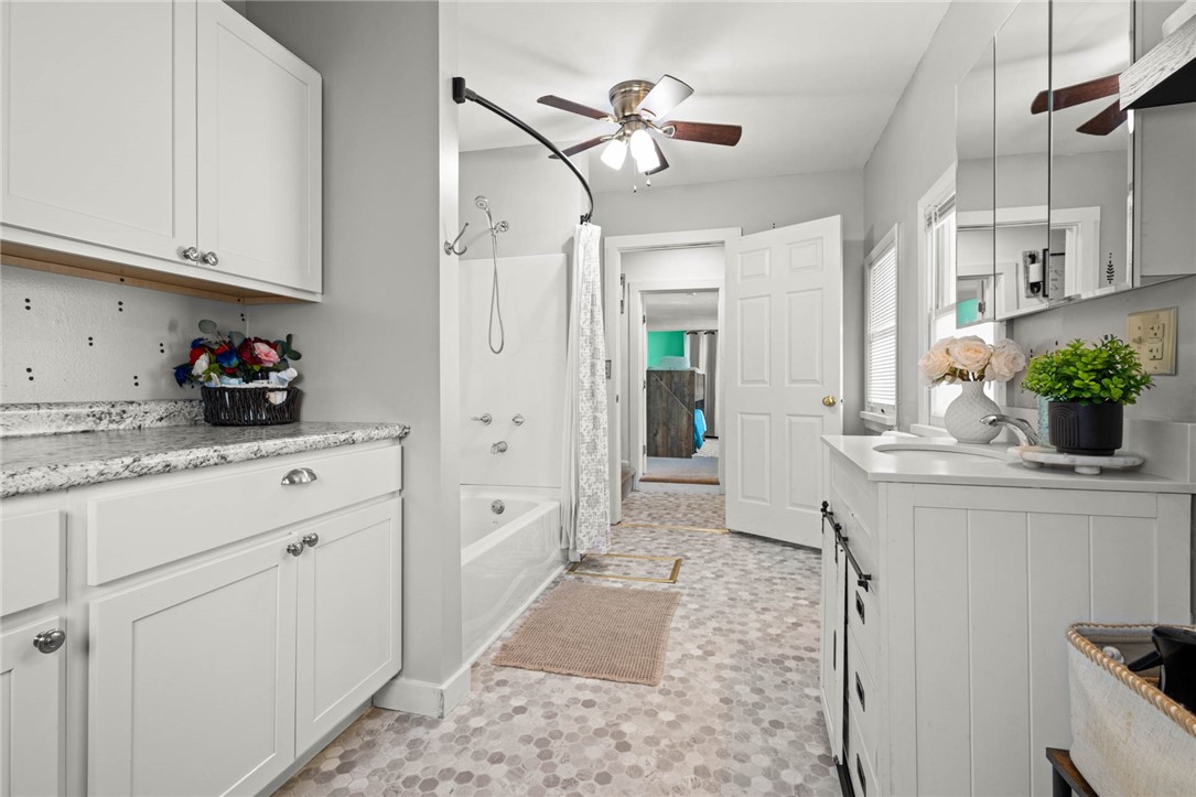 70 Murray Street Mount Morris, NY 14510 - Photo 4 of 31