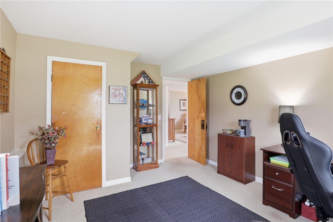 11 Saxony Road Pittsford, NY 14534 - Photo 18 of 50