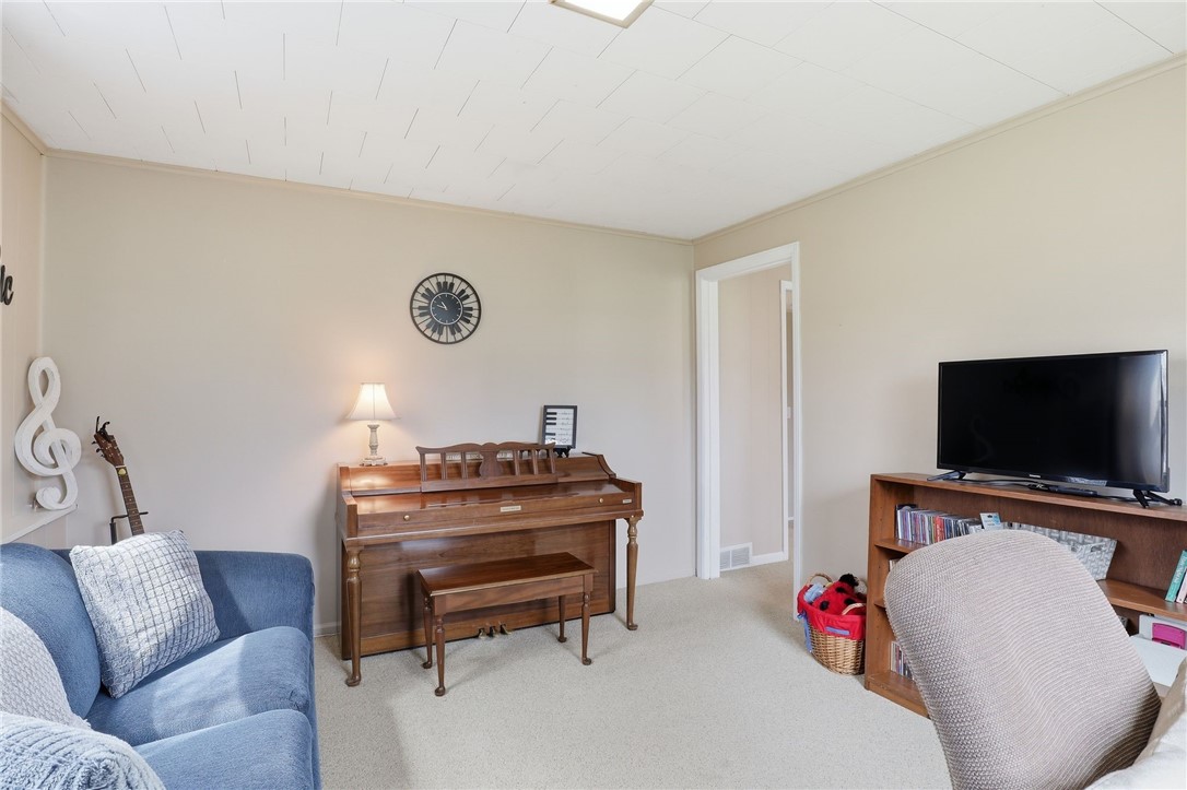 11 Saxony Road Pittsford, NY 14534 - Photo 20 of 50