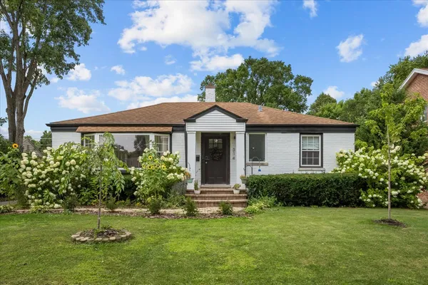 $849,000 | 314 Eaton Street, Northfield, IL 60093