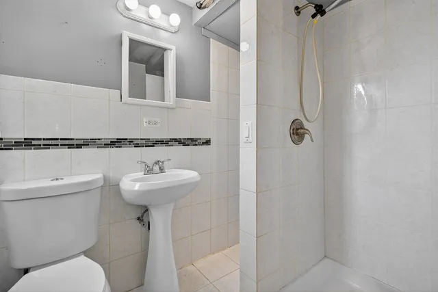 $279,000 | 313 Iroquois Road, Hillside, IL 60162