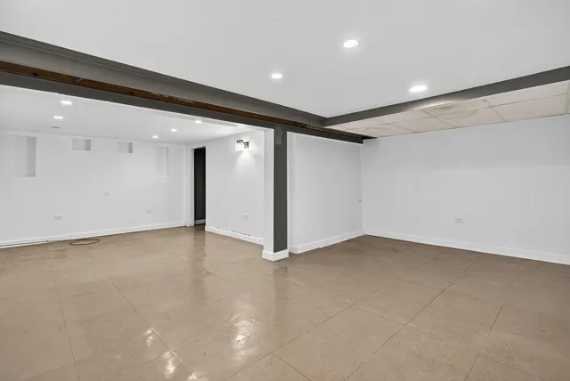 $279,000 | 313 Iroquois Road, Hillside, IL 60162