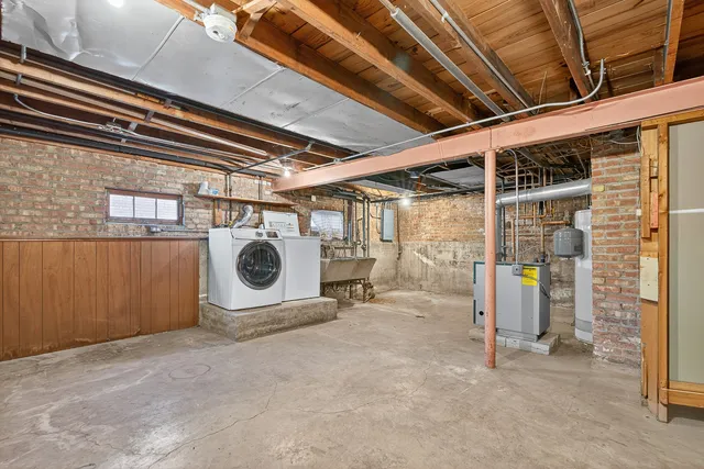 $279,000 | 313 Iroquois Road, Hillside, IL 60162