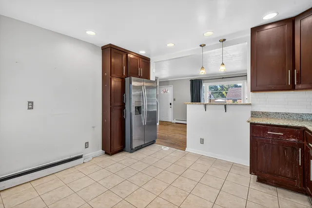 $279,000 | 313 Iroquois Road, Hillside, IL 60162