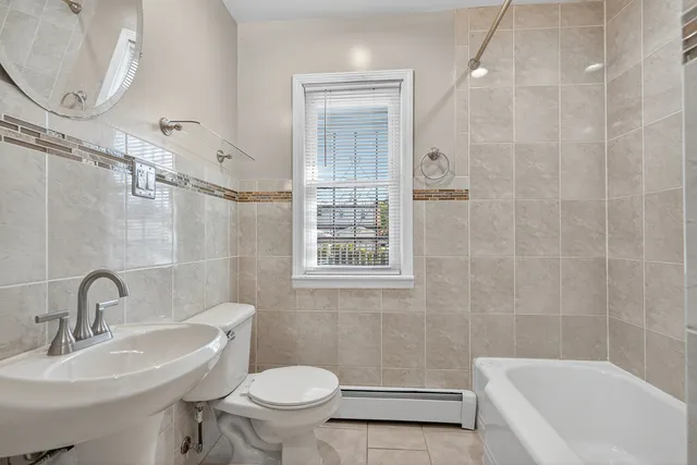 $279,000 | 313 Iroquois Road, Hillside, IL 60162