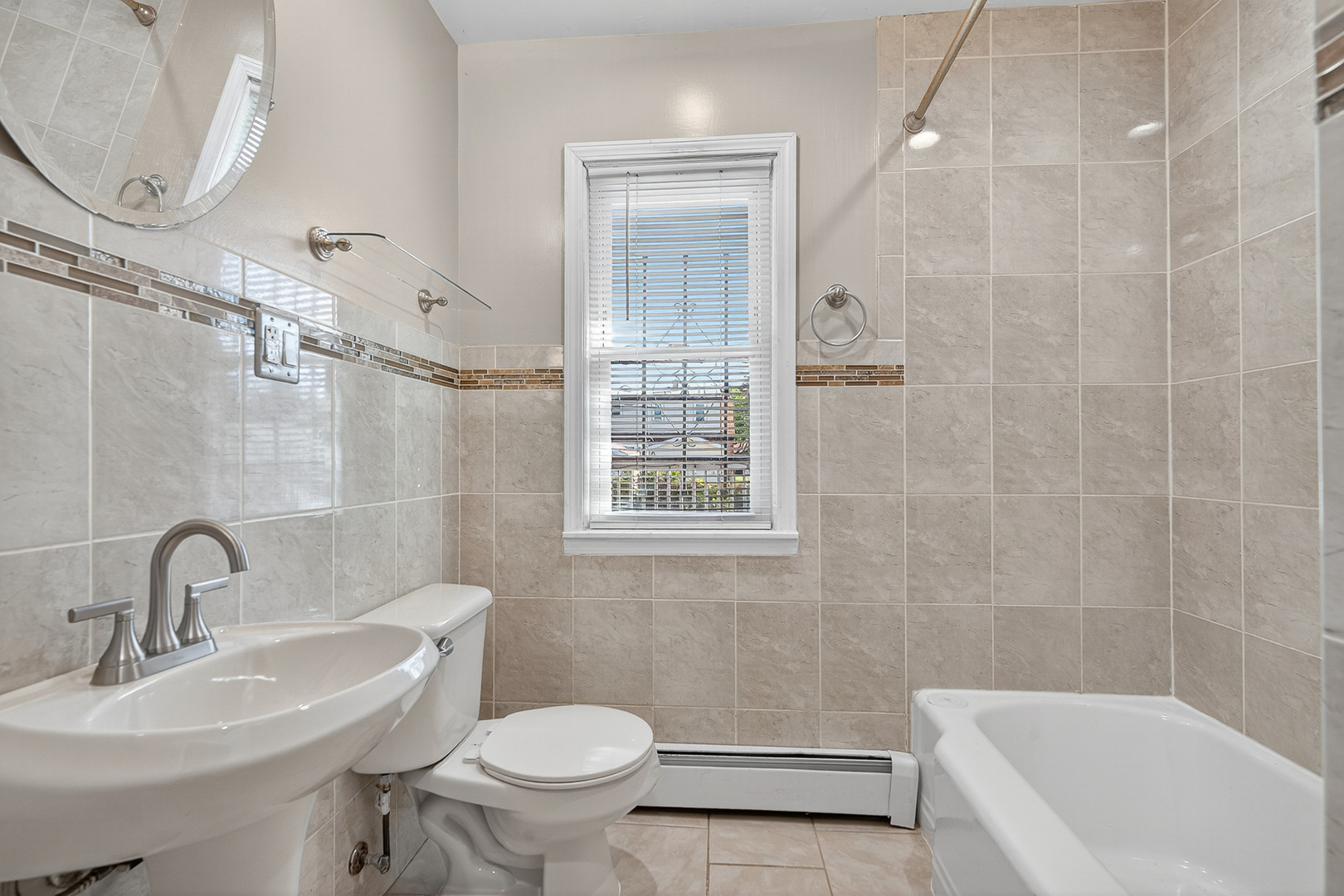 313 Iroquois Road Hillside, IL 60162 - Photo 8 of 20 Gallery Image 8