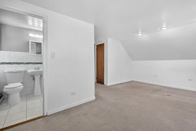 $279,000 | 313 Iroquois Road, Hillside, IL 60162