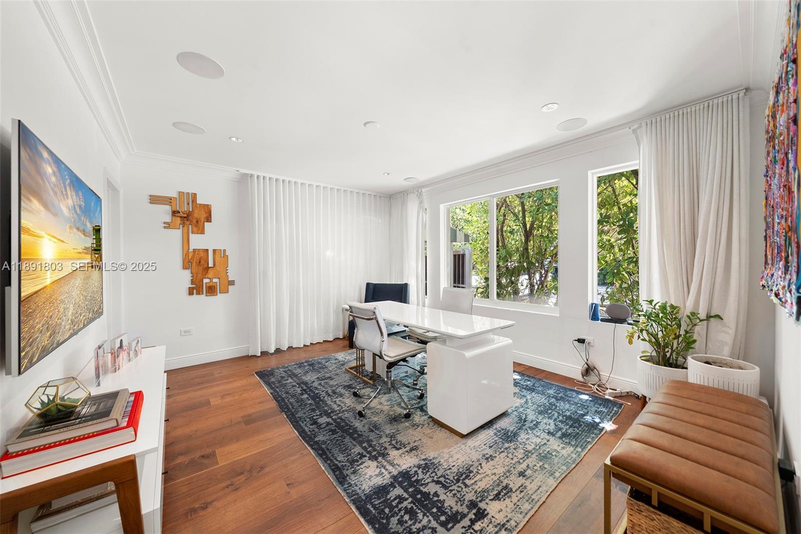 2701 North Bay Road Miami Beach, FL 33140 - Photo 13 of 38